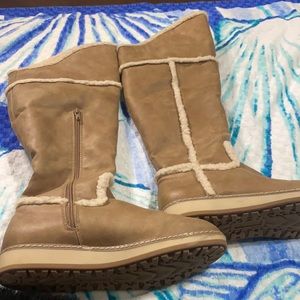 White Mountain Snow Boots